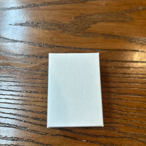 10 Set White Embossed Swirl Jewelry Boxes Fiber fill included 3x2.25x1" - Picture 4 of 7